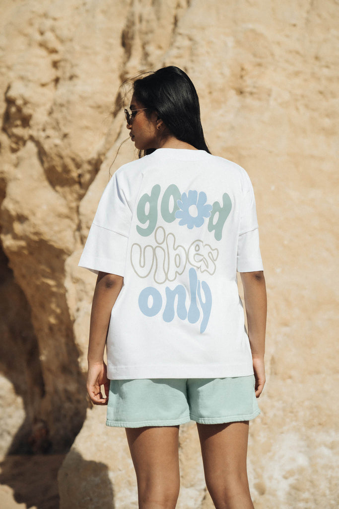 Good Vibes Only Oversize Tee